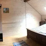 Rukavichka Lodge *