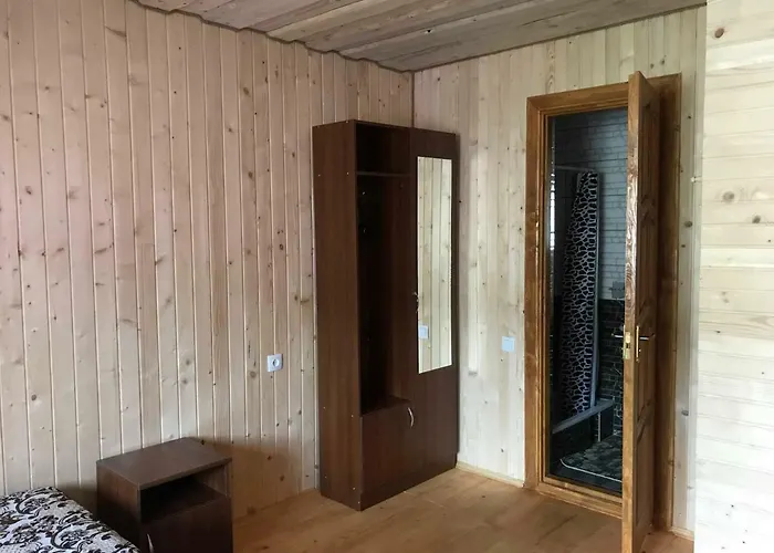 Rukavichka Lodge *